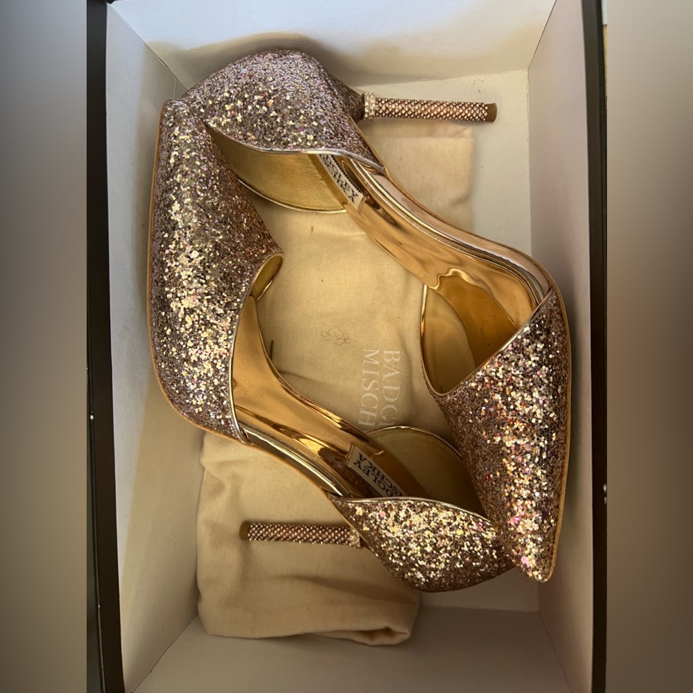 Badgley Mischka Ozara Pump